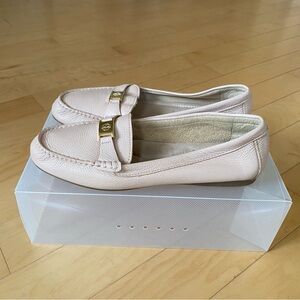 Giani Bernini Leather Cream Loafers with Gold Detail Memory Foam